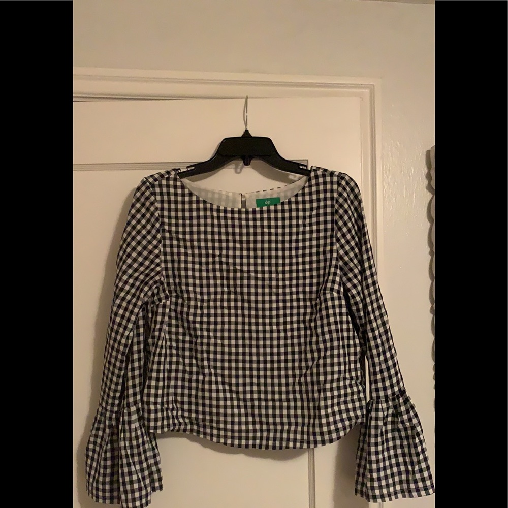Gingham black and white long sleeve shirt